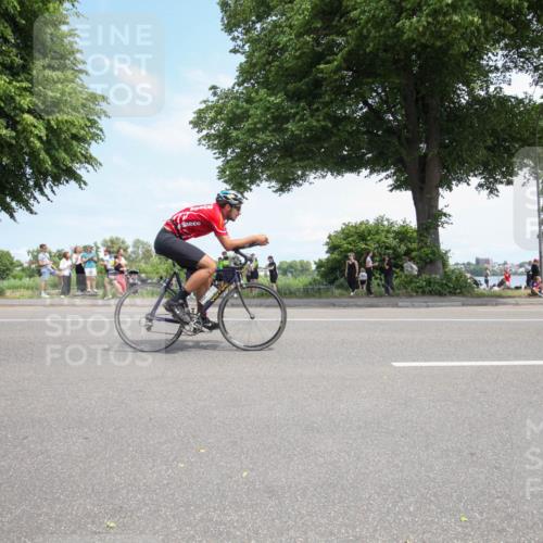 15.06.2025 - 7 Türme Triathlon Yannick Fuchs http://msf.ph/oto/7992990 15.06.2025 13:30:04 Radfahren 606 meine-sportfotos.de