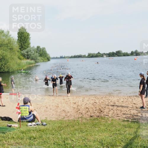 21.06.2025 - 27. Vierlanden-Triathlon MichiJ http://msf.ph/oto/7993012 15.06.2026 09:55:20 Schwimmen 299, 306, 316, 327, 335, 348, 353 meine-sportfotos.de