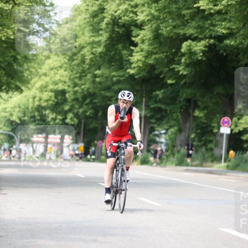 15.06.2025 - 7 Türme Triathlon Yannick Fuchs http://msf.ph/oto/7993020 15.06.2025 13:06:25 Radfahren 207, 464, 1200 meine-sportfotos.de
