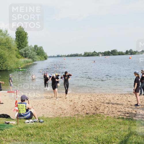 21.06.2025 - 27. Vierlanden-Triathlon MichiJ http://msf.ph/oto/7993040 15.06.2026 09:55:21 Schwimmen 299, 306, 316, 327, 335, 348, 353 meine-sportfotos.de