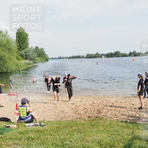 21.06.2025 - 27. Vierlanden-Triathlon MichiJ http://msf.ph/oto/7993048 15.06.2026 09:55:22 Schwimmen 306, 316, 327, 335, 348, 353 meine-sportfotos.de