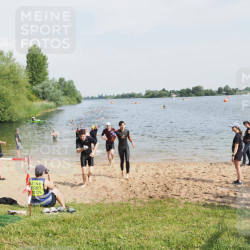21.06.2025 - 27. Vierlanden-Triathlon MichiJ http://msf.ph/oto/7993069 15.06.2026 09:55:23 Schwimmen 306, 316, 327, 335, 348, 353 meine-sportfotos.de