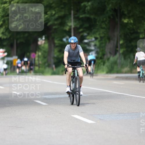 15.06.2025 - 7 Türme Triathlon Yannick Fuchs http://msf.ph/oto/7993135 15.06.2025 13:06:45 Radfahren 383, 544, 572, 1192 meine-sportfotos.de
