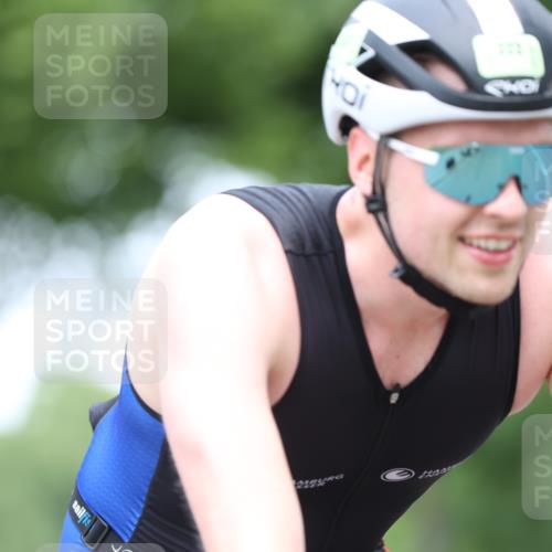 15.06.2025 - 7 Türme Triathlon Yannick Fuchs http://msf.ph/oto/7993144 15.06.2025 12:04:41 Radfahren 200 meine-sportfotos.de