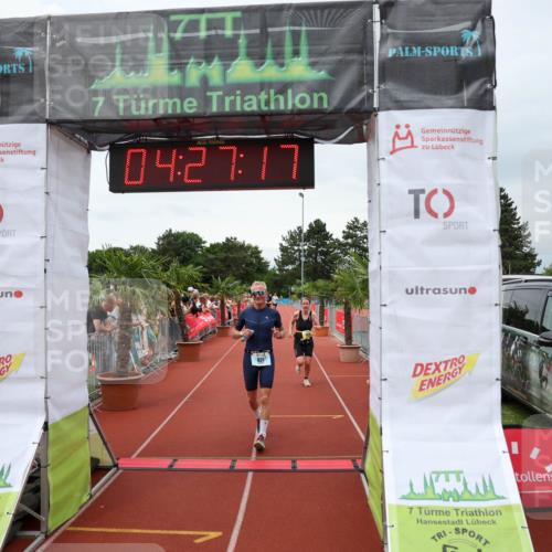 15.06.2025 - 7 Türme Triathlon Michael Strokosch http://msf.ph/oto/7993150 15.06.2025 14:27:17 Ziel 612, 621, 794, 835, 1079 meine-sportfotos.de
