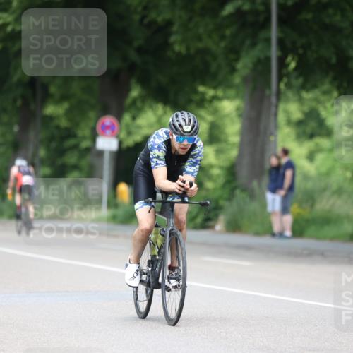 15.06.2025 - 7 Türme Triathlon Yannick Fuchs http://msf.ph/oto/7993175 15.06.2025 12:06:23 Radfahren 280 meine-sportfotos.de