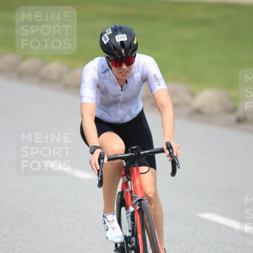 21.06.2025 - 27. Vierlanden-Triathlon H.Heesch http://msf.ph/oto/7993180 15.06.2025 12:04:15 Radfahren 19, 792, 804, 880, 901, 932, 954 meine-sportfotos.de