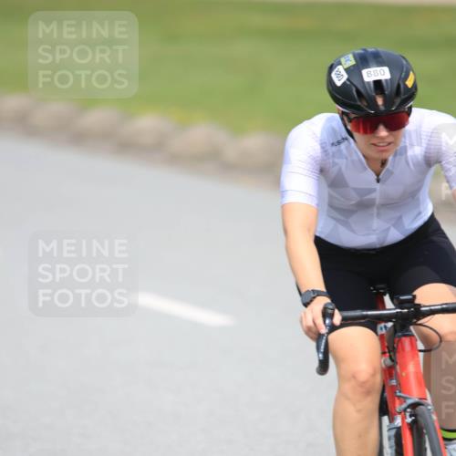 21.06.2025 - 27. Vierlanden-Triathlon H.Heesch http://msf.ph/oto/7993202 15.06.2025 12:04:15 Radfahren 19, 792, 804, 880, 901, 932, 954 meine-sportfotos.de