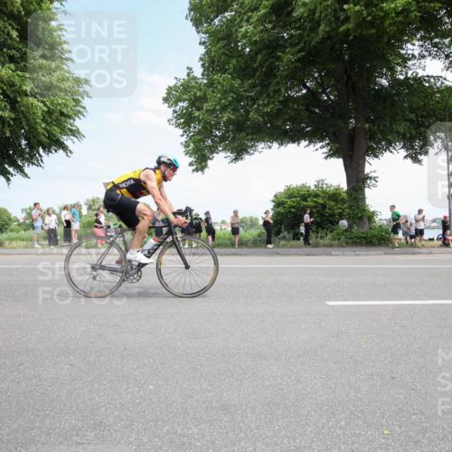 15.06.2025 - 7 Türme Triathlon Yannick Fuchs http://msf.ph/oto/7993209 15.06.2025 13:30:55 Radfahren 257, 636, 1052 meine-sportfotos.de