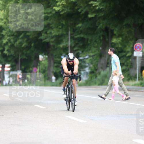 15.06.2025 - 7 Türme Triathlon Yannick Fuchs http://msf.ph/oto/7993238 15.06.2025 12:06:30 Radfahren 295 meine-sportfotos.de