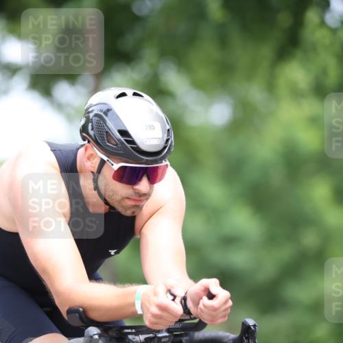 15.06.2025 - 7 Türme Triathlon Yannick Fuchs http://msf.ph/oto/7993275 15.06.2025 12:06:32 Radfahren 295 meine-sportfotos.de