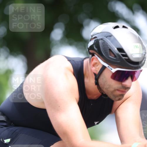 15.06.2025 - 7 Türme Triathlon Yannick Fuchs http://msf.ph/oto/7993285 15.06.2025 12:06:32 Radfahren 295 meine-sportfotos.de