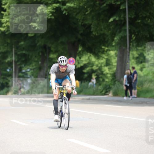 15.06.2025 - 7 Türme Triathlon Yannick Fuchs http://msf.ph/oto/7993298 15.06.2025 12:06:49 Radfahren 337 meine-sportfotos.de