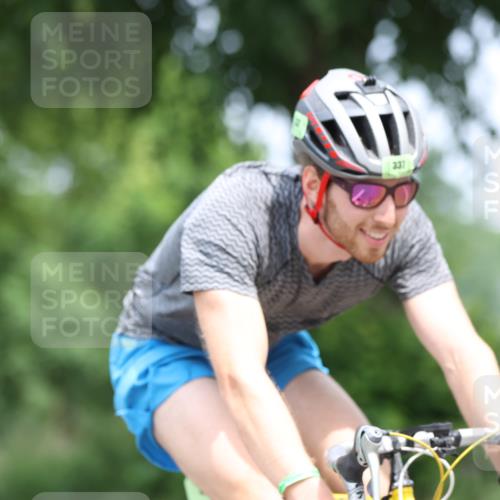 15.06.2025 - 7 Türme Triathlon Yannick Fuchs http://msf.ph/oto/7993328 15.06.2025 12:06:51 Radfahren 337 meine-sportfotos.de