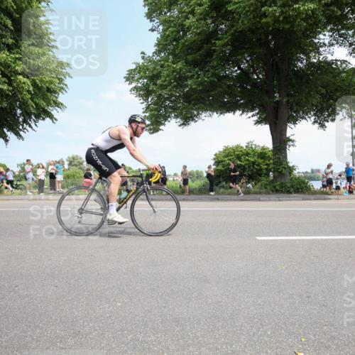 15.06.2025 - 7 Türme Triathlon Yannick Fuchs http://msf.ph/oto/7993386 15.06.2025 13:31:32 Radfahren 384, 467, 1106, 1193 meine-sportfotos.de
