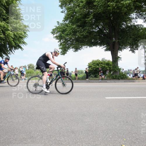 15.06.2025 - 7 Türme Triathlon Yannick Fuchs http://msf.ph/oto/7993406 15.06.2025 13:31:37 Radfahren 234, 467, 986, 988, 1004, 1193 meine-sportfotos.de