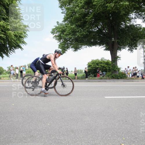 15.06.2025 - 7 Türme Triathlon Yannick Fuchs http://msf.ph/oto/7993428 15.06.2025 13:31:44 Radfahren 234, 327, 582, 708, 986, 988, 990, 1004, 1198 meine-sportfotos.de