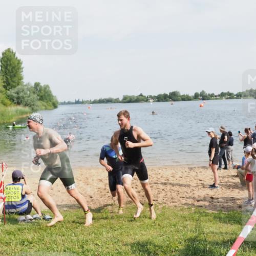 21.06.2025 - 27. Vierlanden-Triathlon MichiJ http://msf.ph/oto/7993468 15.06.2026 09:55:34 Schwimmen 272, 273, 316, 329, 335, 548 meine-sportfotos.de