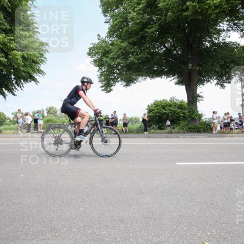 15.06.2025 - 7 Türme Triathlon Yannick Fuchs http://msf.ph/oto/7993483 15.06.2025 13:31:52 Radfahren 327, 665, 708, 784, 990, 1087, 1167 meine-sportfotos.de