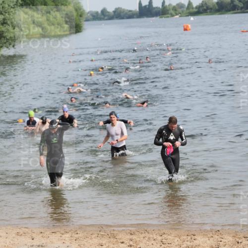 21.06.2025 - 27. Vierlanden-Triathlon MichiJ http://msf.ph/oto/7993507 15.06.2026 09:55:37 Schwimmen 272, 273, 300, 329, 548 meine-sportfotos.de