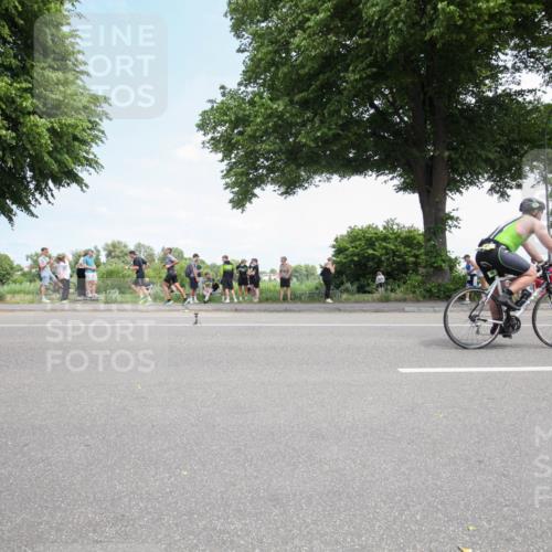 15.06.2025 - 7 Türme Triathlon Yannick Fuchs http://msf.ph/oto/7993514 15.06.2025 13:31:52 Radfahren 327, 665, 708, 784, 990, 1087, 1167 meine-sportfotos.de