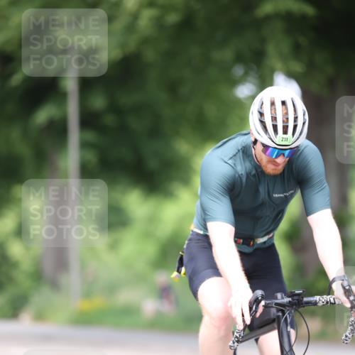 15.06.2025 - 7 Türme Triathlon Yannick Fuchs http://msf.ph/oto/7993528 15.06.2025 13:07:21 Radfahren 589 meine-sportfotos.de