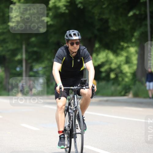 15.06.2025 - 7 Türme Triathlon Yannick Fuchs http://msf.ph/oto/7993529 15.06.2025 12:07:37 Radfahren 294 meine-sportfotos.de