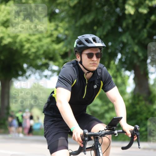 15.06.2025 - 7 Türme Triathlon Yannick Fuchs http://msf.ph/oto/7993555 15.06.2025 12:07:38 Radfahren 294 meine-sportfotos.de