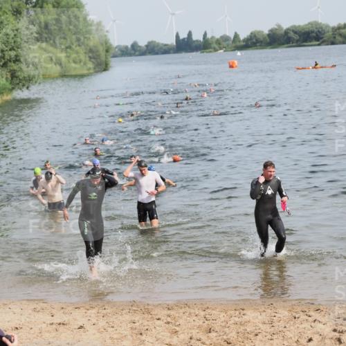 21.06.2025 - 27. Vierlanden-Triathlon MichiJ http://msf.ph/oto/7993562 15.06.2026 09:55:38 Schwimmen 272, 273, 300, 303, 329, 548 meine-sportfotos.de