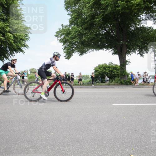 15.06.2025 - 7 Türme Triathlon Yannick Fuchs http://msf.ph/oto/7993570 15.06.2025 13:31:57 Radfahren 298, 579, 665, 784, 1087, 1167, 1169 meine-sportfotos.de