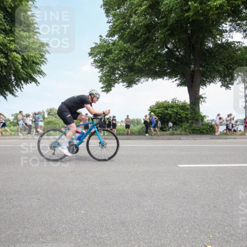 15.06.2025 - 7 Türme Triathlon Yannick Fuchs http://msf.ph/oto/7993597 15.06.2025 13:31:58 Radfahren 298, 579, 784, 1087, 1167, 1169 meine-sportfotos.de