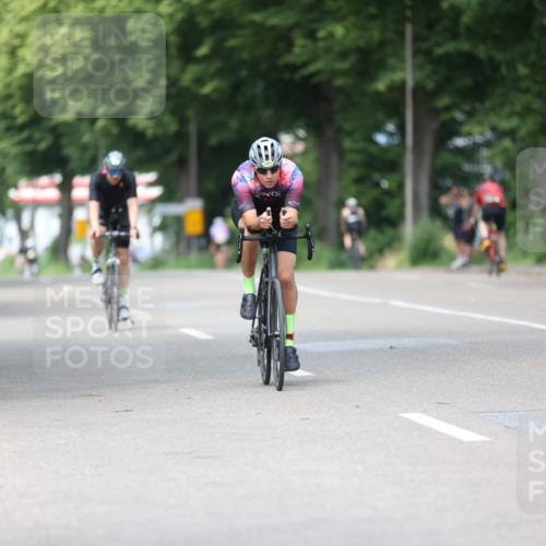 15.06.2025 - 7 Türme Triathlon Yannick Fuchs http://msf.ph/oto/7993608 15.06.2025 13:07:29 Radfahren 285, 324, 548 meine-sportfotos.de