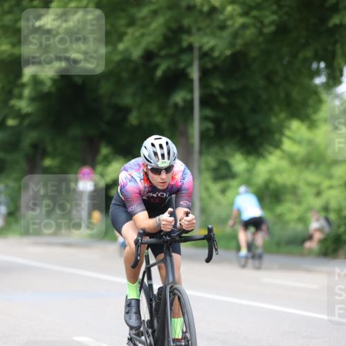 15.06.2025 - 7 Türme Triathlon Yannick Fuchs http://msf.ph/oto/7993660 15.06.2025 13:07:31 Radfahren 285, 295, 324, 548 meine-sportfotos.de