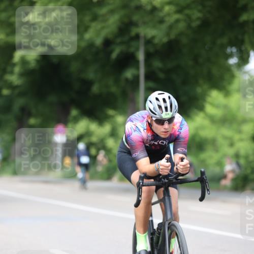 15.06.2025 - 7 Türme Triathlon Yannick Fuchs http://msf.ph/oto/7993668 15.06.2025 13:07:31 Radfahren 285, 295, 324, 548 meine-sportfotos.de