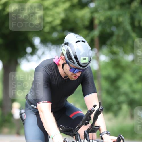 15.06.2025 - 7 Türme Triathlon Yannick Fuchs http://msf.ph/oto/7993712 15.06.2025 13:07:33 Radfahren 285, 295, 324 meine-sportfotos.de