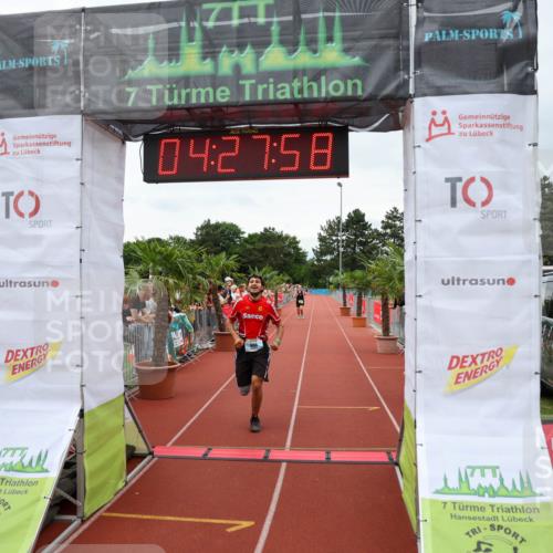 15.06.2025 - 7 Türme Triathlon Michael Strokosch http://msf.ph/oto/7993715 15.06.2025 14:27:58 Ziel 485, 606, 911, 993 meine-sportfotos.de