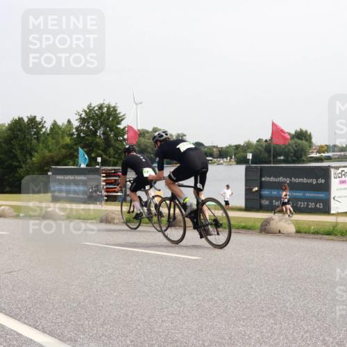 15.06.2025 - 27. Vierlanden-Triathlon H.Heesch http://msf.ph/oto/7993743 15.06.2025 11:17:48 Radfahren 13, 148, 153, 720, 947 meine-sportfotos.de