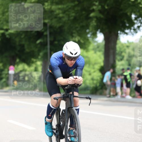 15.06.2025 - 7 Türme Triathlon Yannick Fuchs http://msf.ph/oto/7993750 15.06.2025 12:07:50 Radfahren 280, 282, 285, 292, 333 meine-sportfotos.de