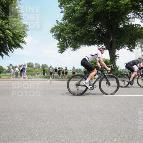 15.06.2025 - 7 Türme Triathlon Yannick Fuchs http://msf.ph/oto/7993788 15.06.2025 13:32:57 Radfahren 252, 361, 598, 717, 739, 1069, 1102, 1187 meine-sportfotos.de