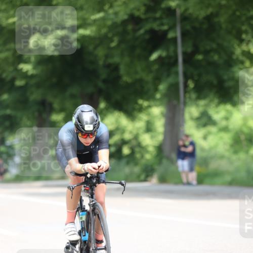 15.06.2025 - 7 Türme Triathlon Yannick Fuchs http://msf.ph/oto/7993807 15.06.2025 12:07:52 Radfahren 280, 285, 292, 295, 333 meine-sportfotos.de