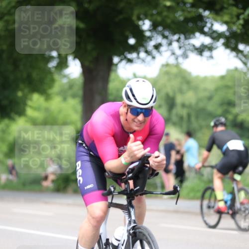 15.06.2025 - 7 Türme Triathlon Yannick Fuchs http://msf.ph/oto/7993821 15.06.2025 13:07:49 Radfahren 475, 479 meine-sportfotos.de