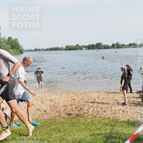 21.06.2025 - 27. Vierlanden-Triathlon MichiJ http://msf.ph/oto/7993844 15.06.2026 09:55:48 Schwimmen 273, 280, 283, 300, 303, 308, 322, 331, 338 meine-sportfotos.de