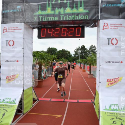 15.06.2025 - 7 Türme Triathlon Michael Strokosch http://msf.ph/oto/7993846 15.06.2025 14:28:20 Ziel 799, 831, 1163 meine-sportfotos.de