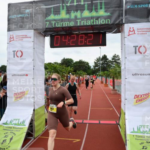 15.06.2025 - 7 Türme Triathlon Michael Strokosch http://msf.ph/oto/7993854 15.06.2025 14:28:20 Ziel 799, 831, 1163 meine-sportfotos.de