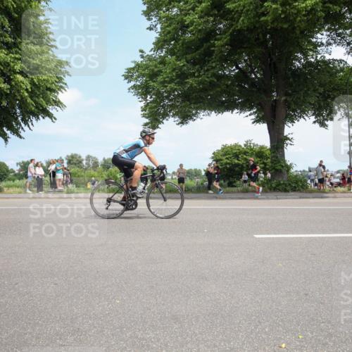 15.06.2025 - 7 Türme Triathlon Yannick Fuchs http://msf.ph/oto/7993862 15.06.2025 13:32:59 Radfahren 252, 361, 598, 717, 739, 927, 1069, 1102, 1187 meine-sportfotos.de