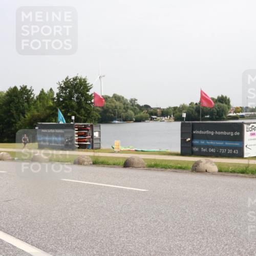 15.06.2025 - 27. Vierlanden-Triathlon H.Heesch http://msf.ph/oto/7993886 15.06.2025 11:18:27 Radfahren 219, 750 meine-sportfotos.de
