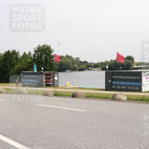 15.06.2025 - 27. Vierlanden-Triathlon H.Heesch http://msf.ph/oto/7993891 15.06.2025 11:18:28 Radfahren 219, 750 meine-sportfotos.de