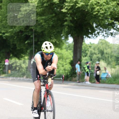 15.06.2025 - 7 Türme Triathlon Yannick Fuchs http://msf.ph/oto/7993946 15.06.2025 12:08:18 Radfahren 267, 340 meine-sportfotos.de