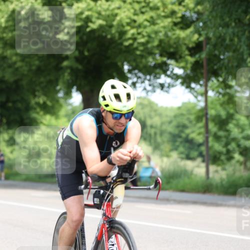 15.06.2025 - 7 Türme Triathlon Yannick Fuchs http://msf.ph/oto/7993961 15.06.2025 12:08:18 Radfahren 267, 340 meine-sportfotos.de