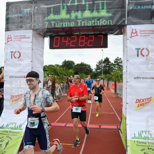 15.06.2025 - 7 Türme Triathlon Michael Strokosch http://msf.ph/oto/7993974 15.06.2025 14:28:27 Ziel 367, 383, 388, 559, 799, 831, 1163 meine-sportfotos.de